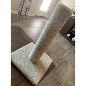 Cat scratching post